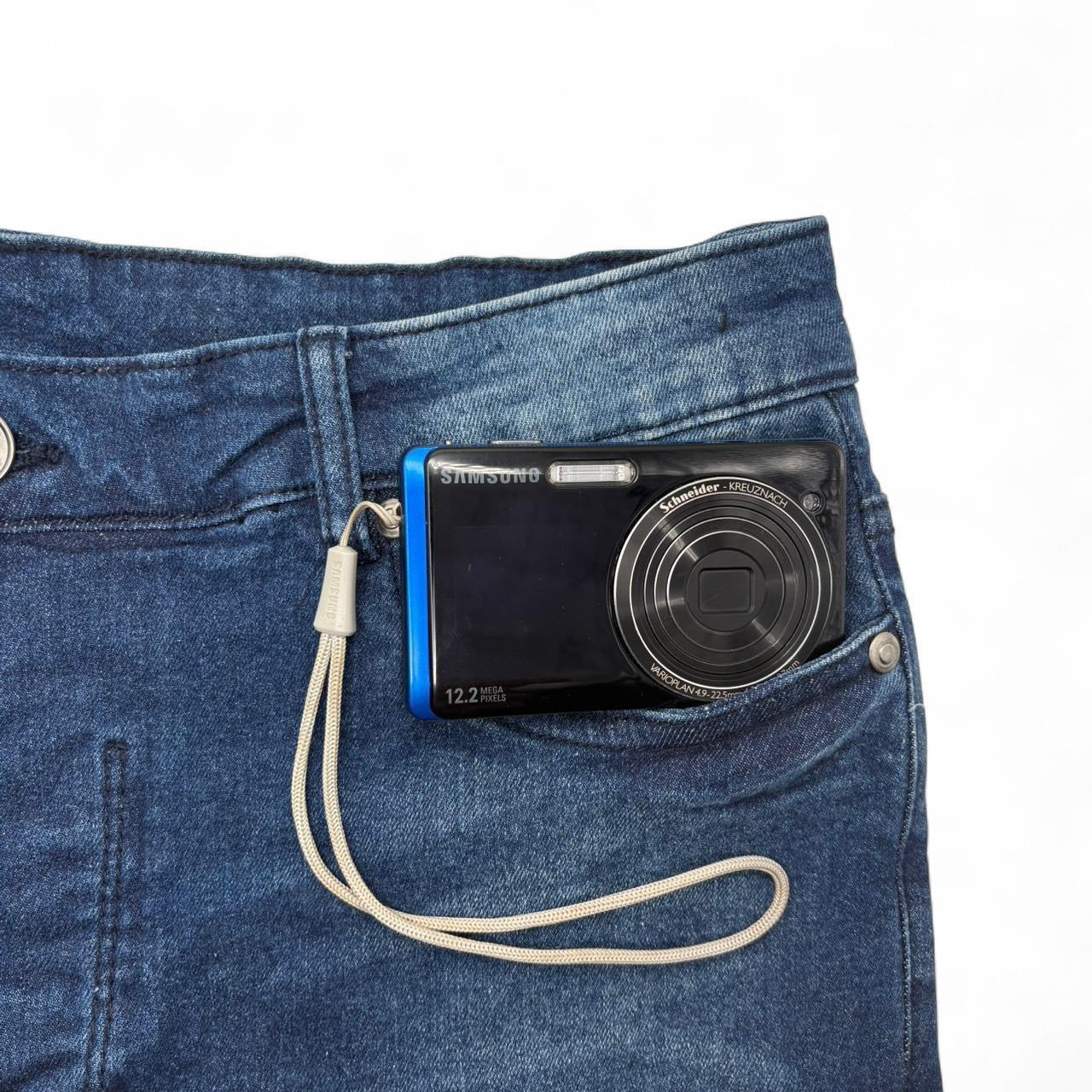 Samsung ST500 Selfie Screen Digital Camera