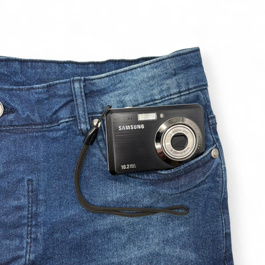 Samsung PL50 SMART Digital Camera Black