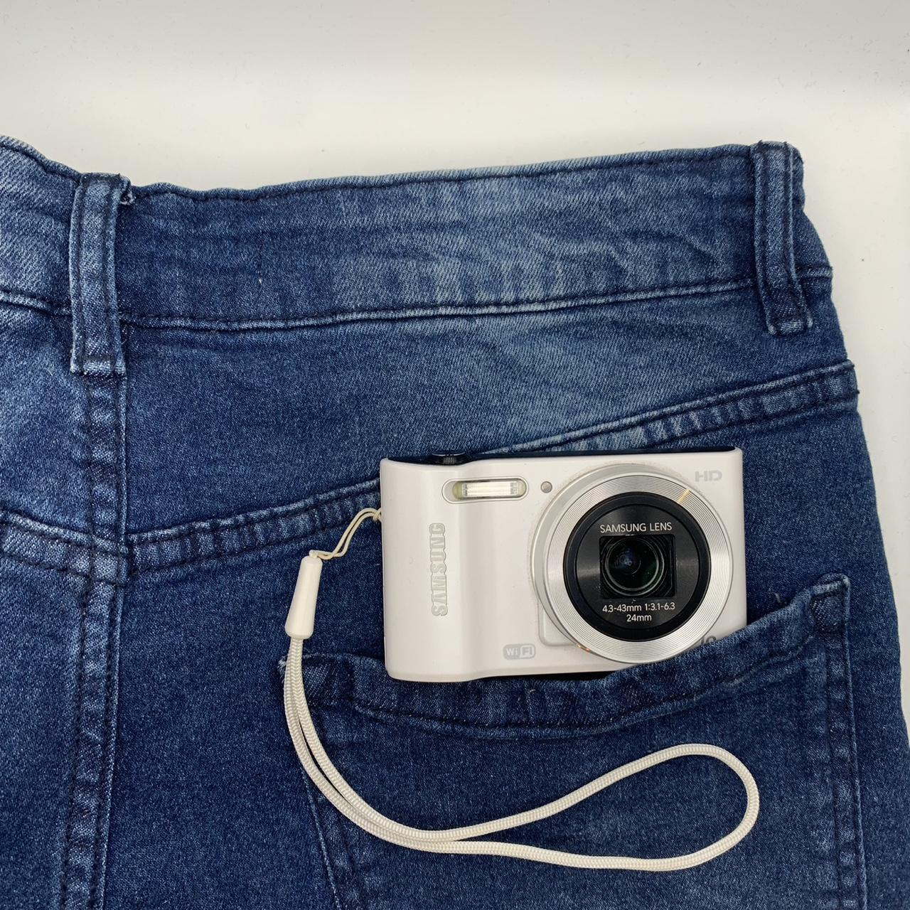 Samsung WB30F SMART Digital Camera