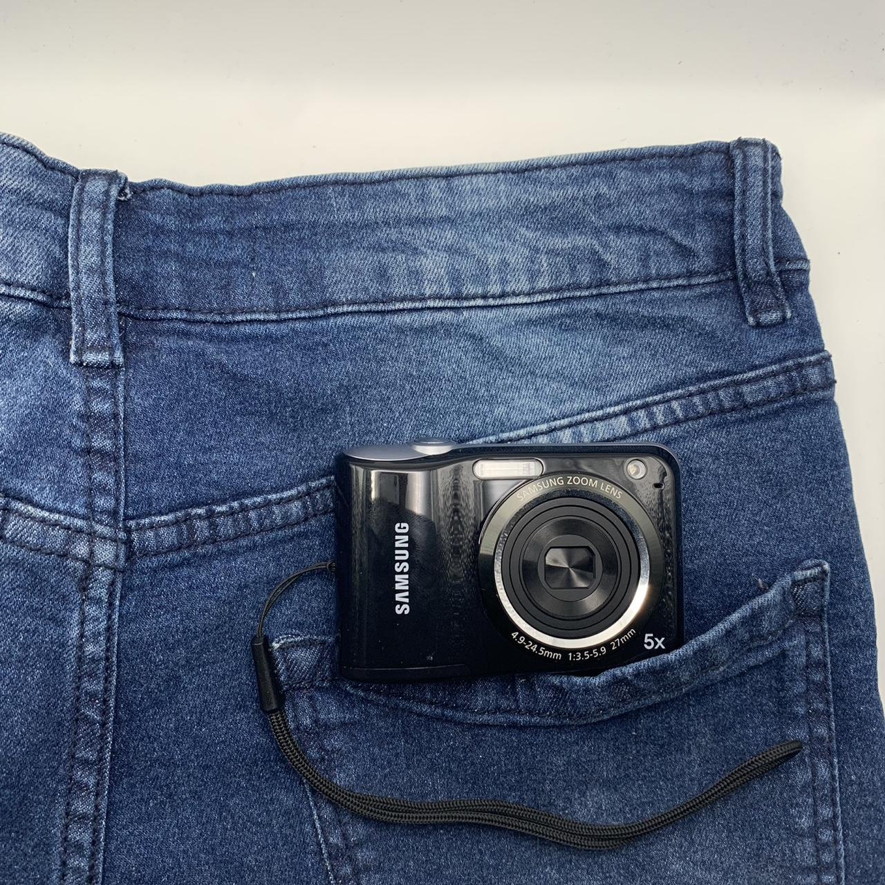 Samsung ES28 SMART Digital Camera Black