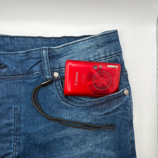 Canon IXUS 100 IS Digital Camera Red