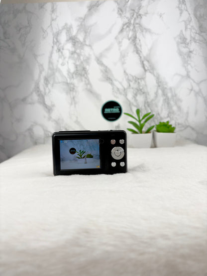 Retro Digital Camera – 44MP, 1080P, 16X Zoom, 2.4" Screen