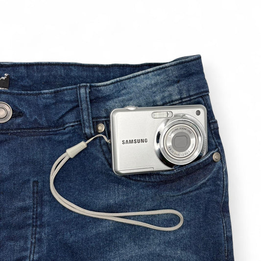 Samsung ES9 Digital Camera Silver