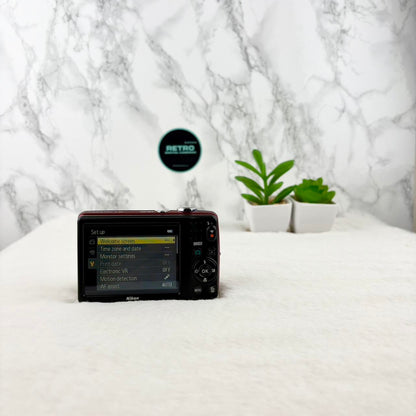 Nikon Coolpix L26 Digital Camera