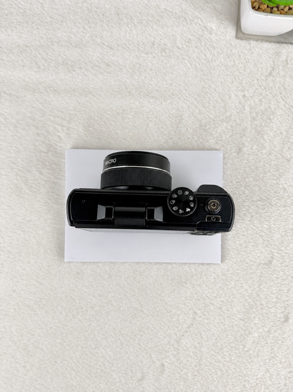 Retro Digital Camera – 80MP | Flip Screen | WiFi | 18X Zoom