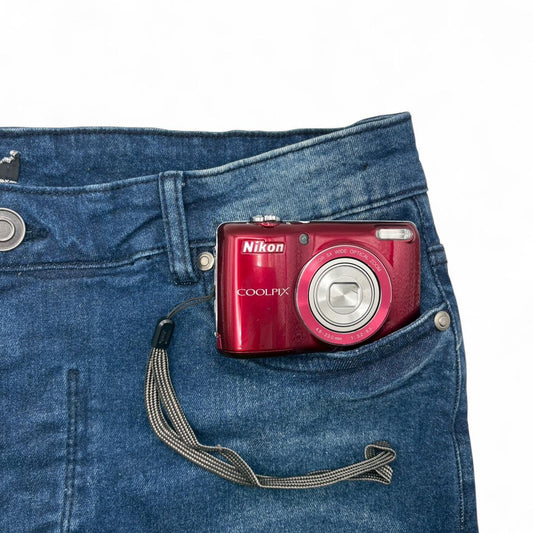 Nikon Coolpix L26 Digital Camera