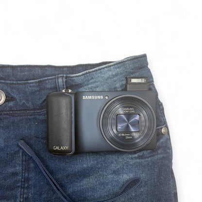 Samsung Galaxy EK-GC100 Digital Camera