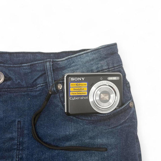Sony DSC-930 Digital Camera Black