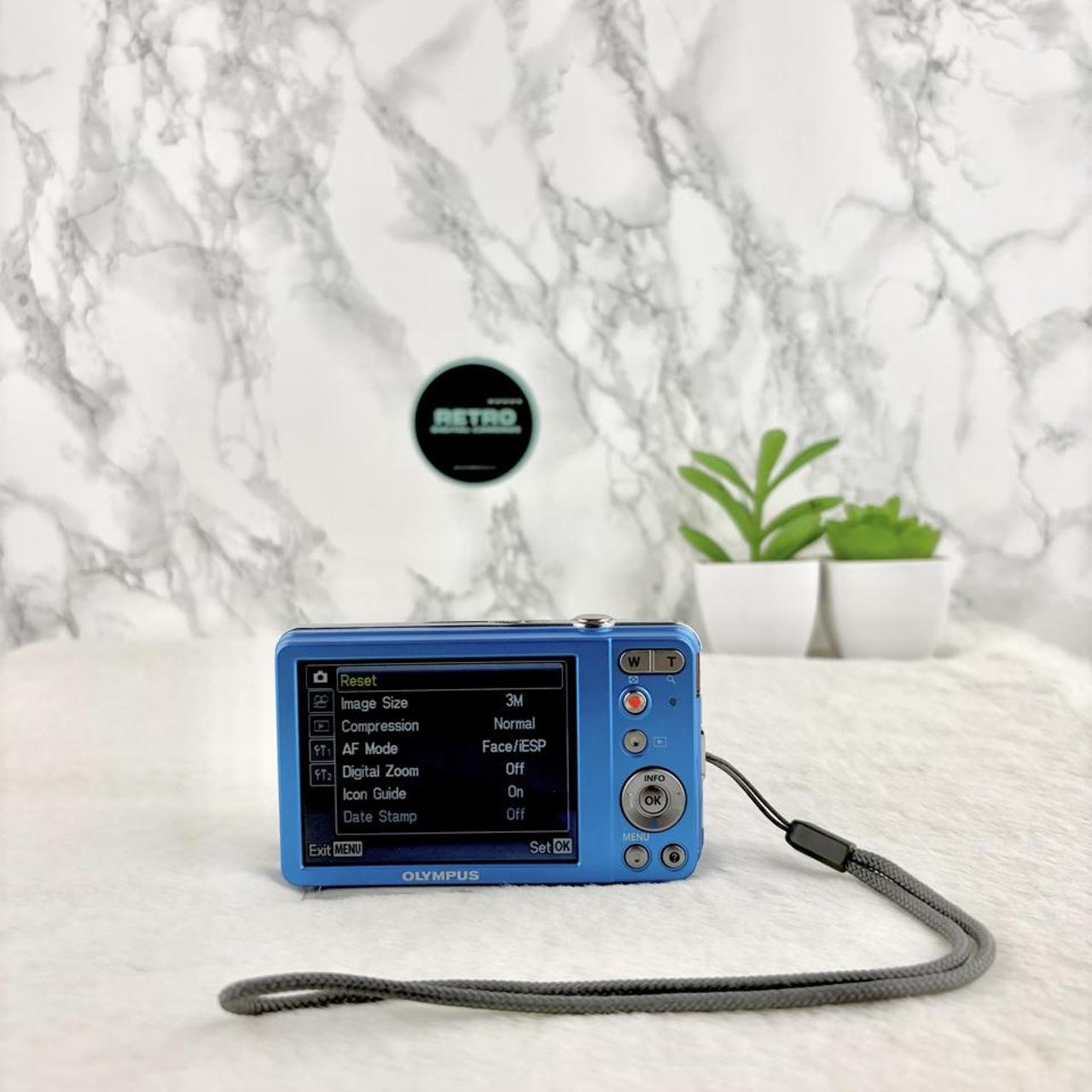 Olympus VG-120 Digital Camera Blue