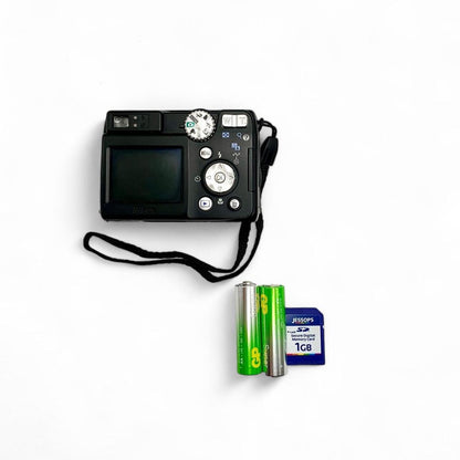 Nikon Coolpix E7600 Digital Camera