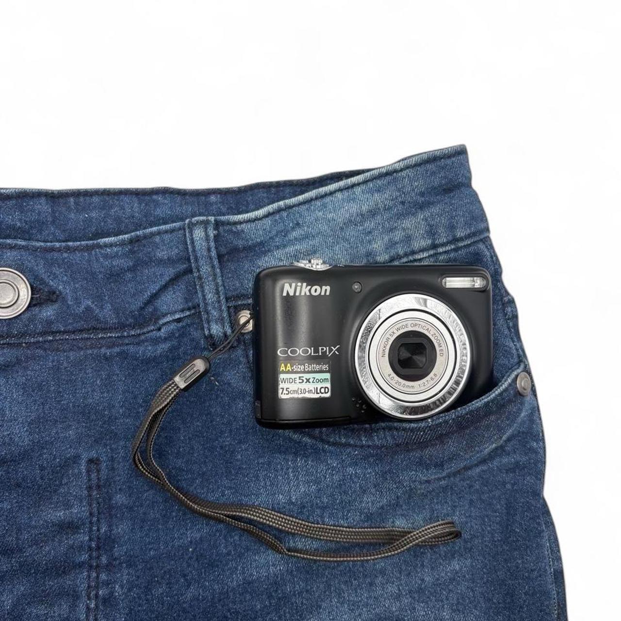 Nikon Coolpix L25 Digital Camera