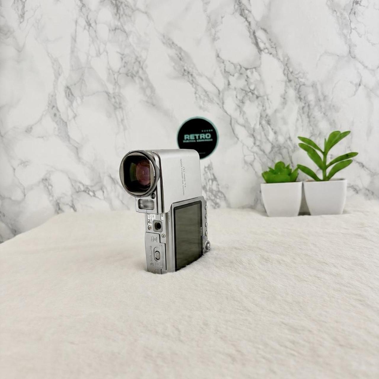 Nikon Coolpix S4 Digital Camera Silver