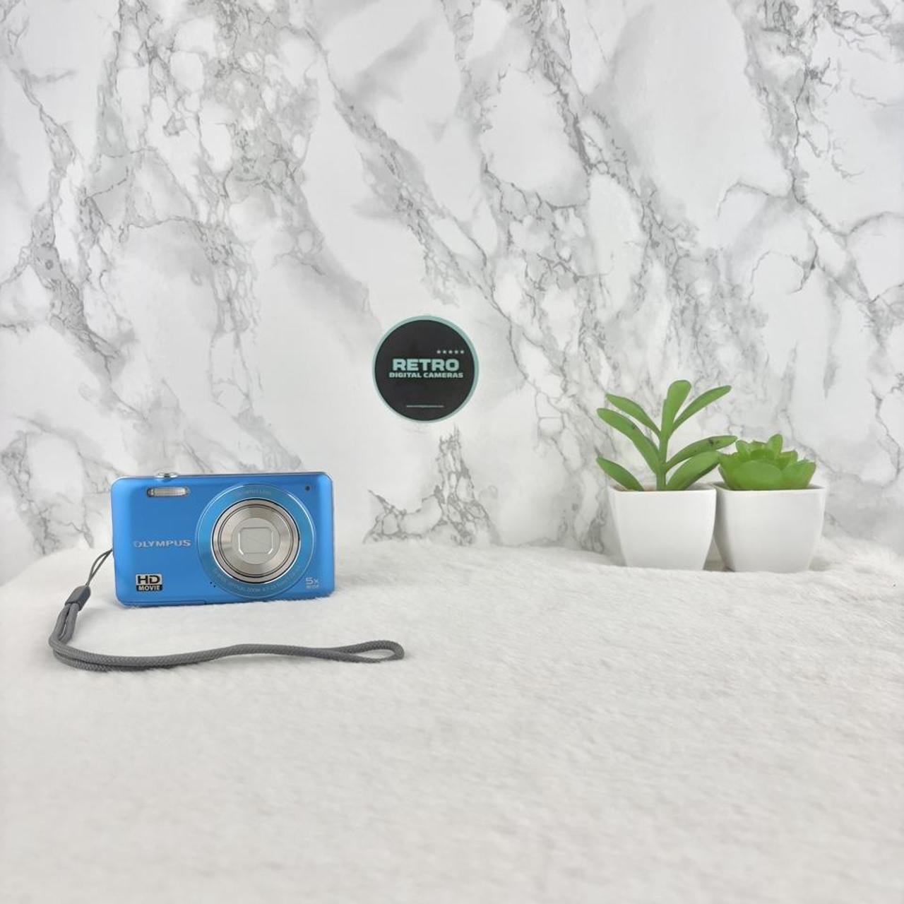 Olympus VG-120 Digital Camera Blue