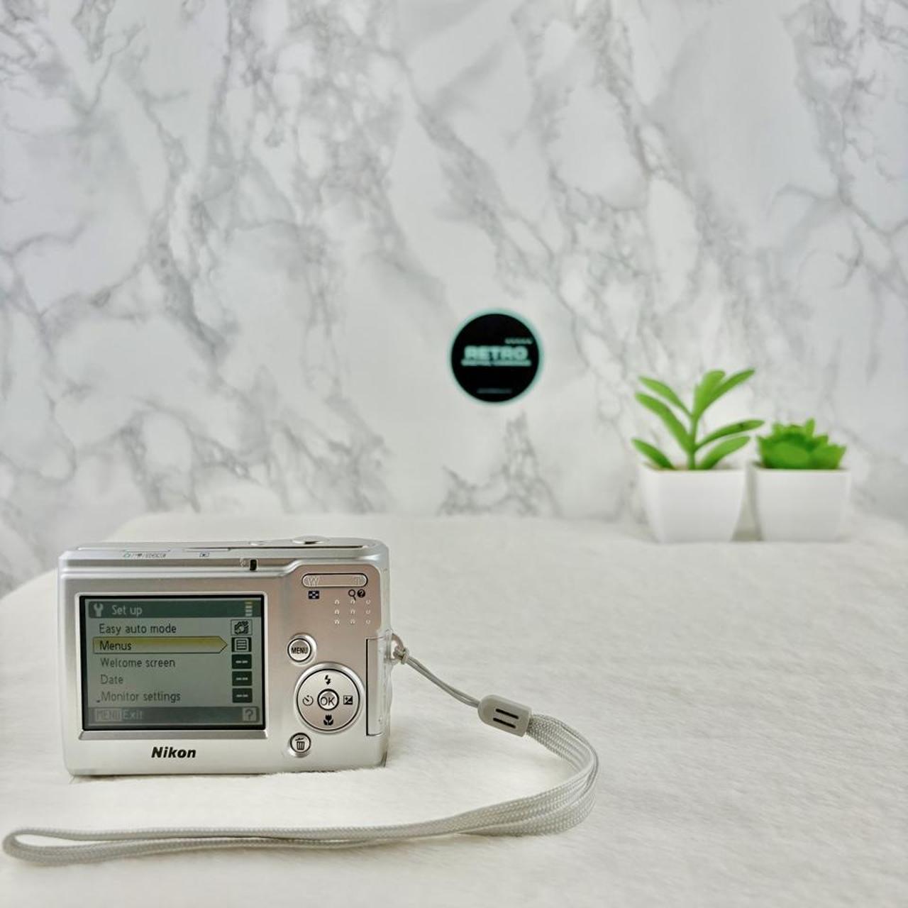 Nikon Coolpix L14 Digital Camera