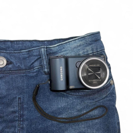 Samsung WB200F Smart Digital Camera