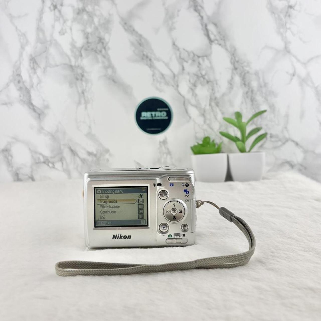 Nikon Coolpix L10 Digital Camera