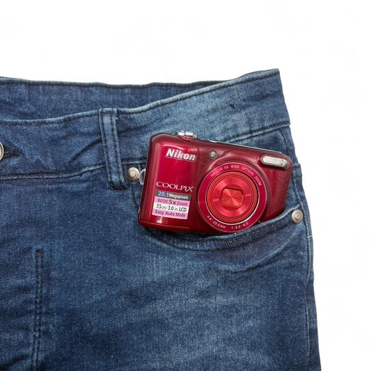 Digital Camera: Nikon Coolpix L28
