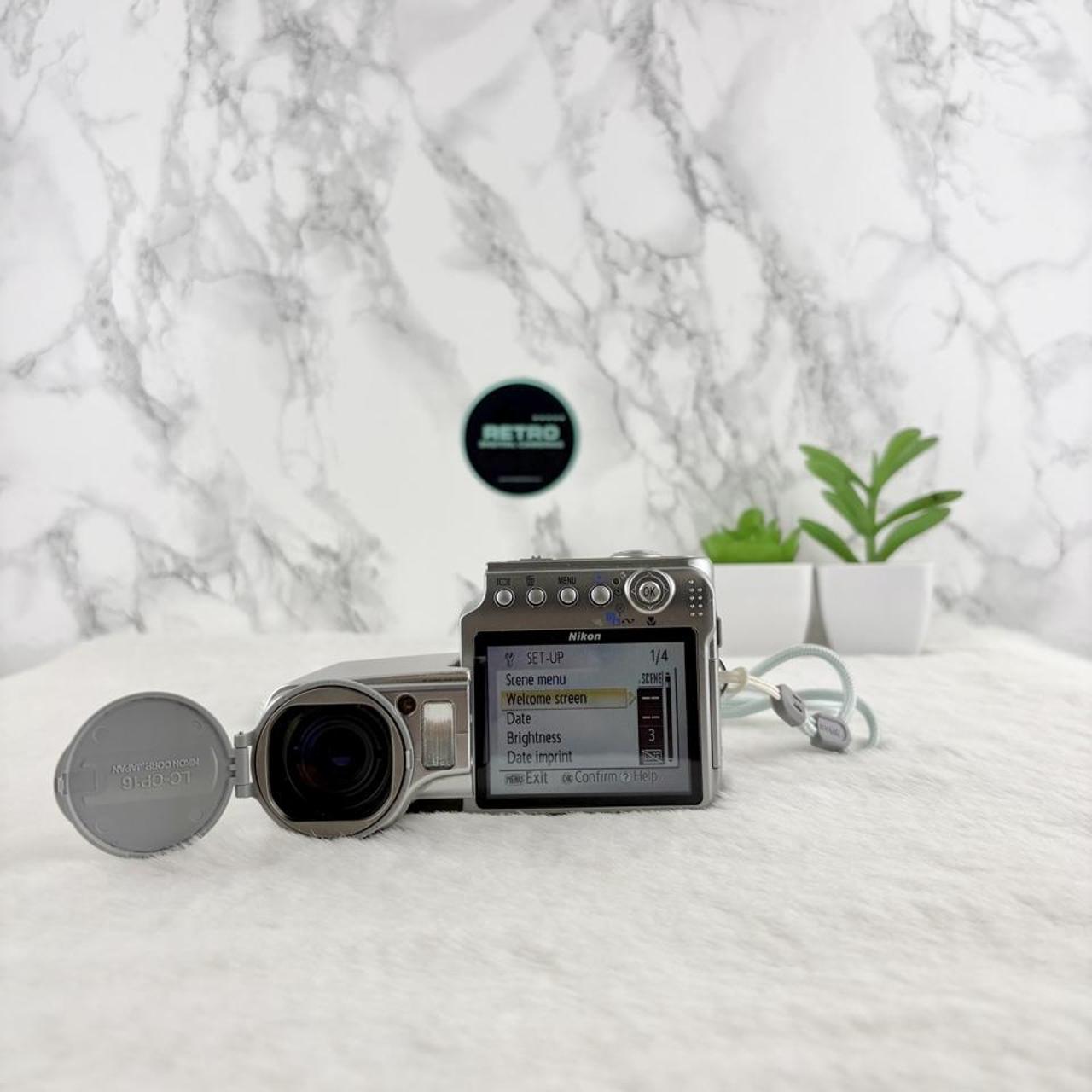 Nikon Coolpix S4 Digital Camera Silver