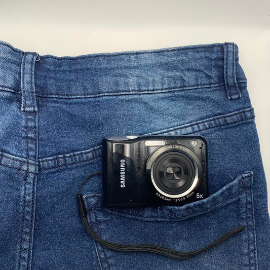 Samsung ES28 SMART Digital Camera Black
