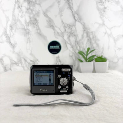 Nikon Coolpix L3 Digital Camera Black